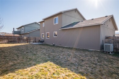 2581 3rd St NE, East Wenatchee, WA 98802 - photo 5