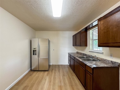 12816 Mykawa Rd, Brookside Village, TX 77581 - photo 6