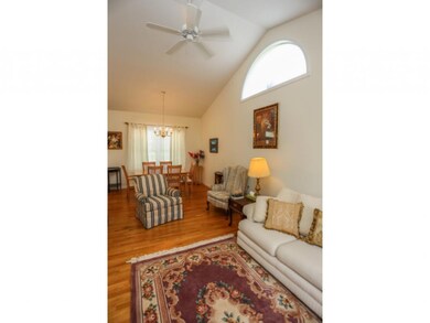 47 Old Stage Rd unit 47, Litchfield, NH 03052 - photo 6