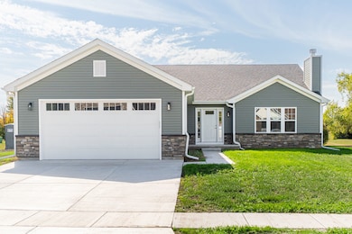 212 Saint Andrews Dr, Dekalb, IL 60115 - photo 2