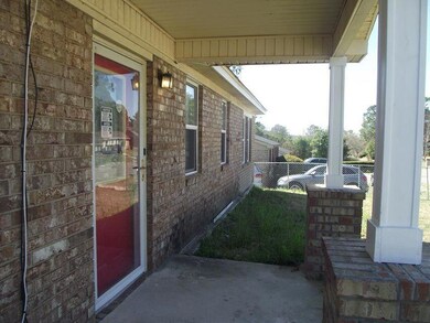 3422 S Kensington1