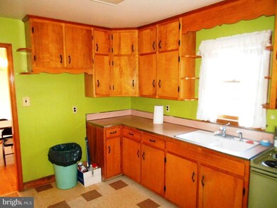 12058 Marsh Rd, Bealeton, VA 22712 - photo 6