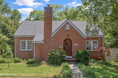 01-239 S Magnolia St-218-2