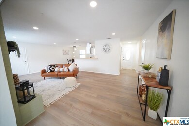 1005 W Lincoln Ave, Copperas Cove, TX 76522 - photo 6