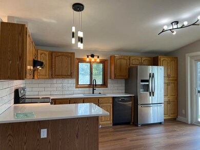 2521 Gk Ave, Decorah, IA 52101 - photo 2