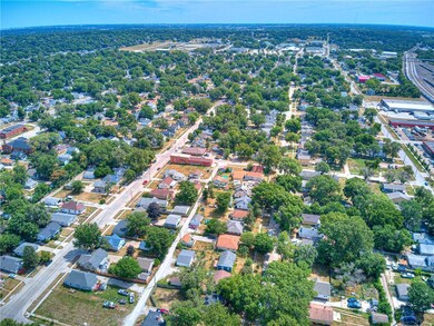 2406 Logan Ave, Des Moines, IA 50317 - photo 7