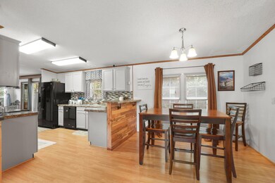 kitchendiningview3