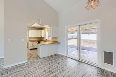1338 E Utopia Rd - Web Quality - 008 - 1