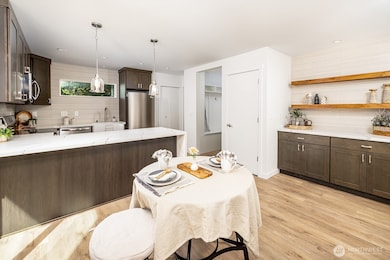 12031 40th Ave NE unit B, Seattle, WA 98125 - photo 4