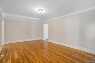 234 Martine Ave unit 6J, White Plains, NY 10601 - photo 5
