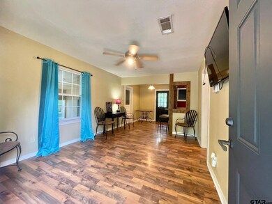 607 607 Turner St, Kilgore, TX 75662 - photo 5