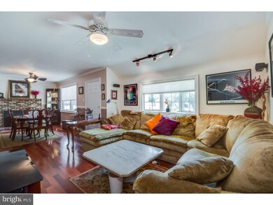 100 6th St, Riverside, NJ 08075 - photo 4