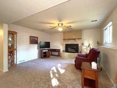 1181 Donegal St, Casper, WY 82609 - photo 5