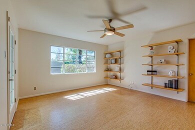 FAMILY ROOM / DEN