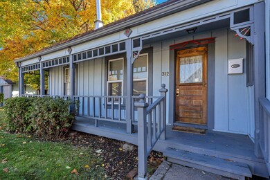518 Butte St, Yreka, CA 96097 - photo 4