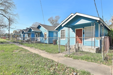 3606 Live Oak St, Houston, TX 77004 - photo 2