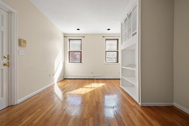 15 Thacher St unit 2, Boston, MA 02113 - photo 6