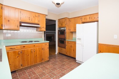 356 Meadowrue Ln, Batavia, IL 60510 - photo 7