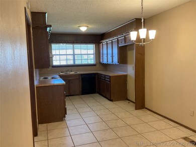 13022 E 39th St S, Broken Arrow, OK 74014 - photo 3