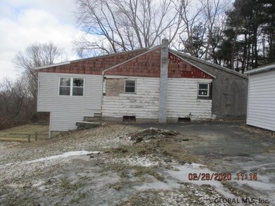 121 Bellview Rd, Troy, NY 12180 - photo 4