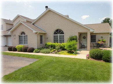 853 Havenshire Rd, Naperville, IL 60565 - photo 2