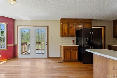 18490 Templeton Rd, Disputanta, VA 23842 - photo 7