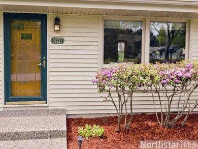 14327 Glenridge Rd, Minnetonka, MN 55345 - photo 5