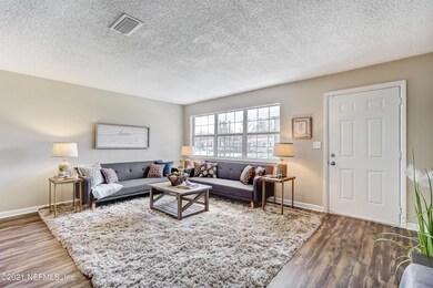 6607 Aires Rd, Jacksonville, FL 32244 - photo 4