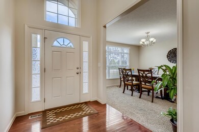 809 Little Bear Loop Lewis-003-001-Foyer