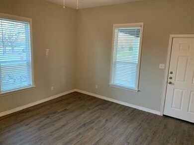 821 W Day St unit 821, Denison, TX 75020 - photo 5