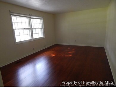 675 Edgehill Rd, Fayetteville, NC 28314 - photo 3