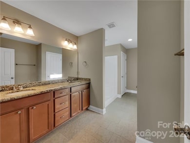 1562 Stonecroft Dr, Lincolnton, NC 28092 - photo 7