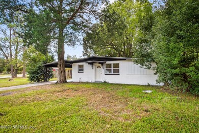 3710 Macgregor Dr, Jacksonville, FL 32210 - photo 4