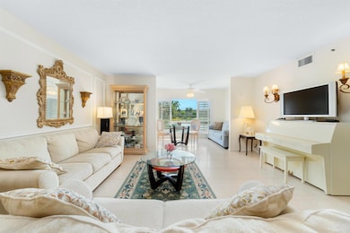 12560 Majesty Cir unit 208, Boynton Beach, FL 33437 - photo 4