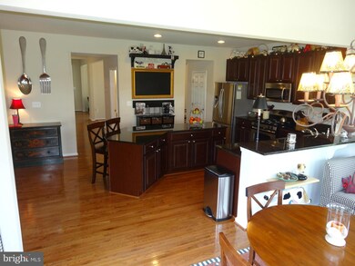 5119 Scenic Dr, Perry Hall, MD 21128 - photo 7