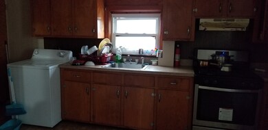 111 Cottage St unit 2, Everett, MA 02149 - photo 4