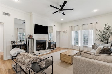 425 Yaupon Dr, Mandeville, LA 70471 - photo 2