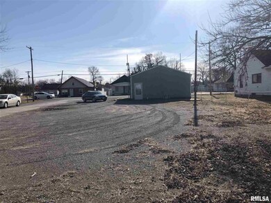 800 W Poplar St, Harrisburg, IL 62946 - photo 4