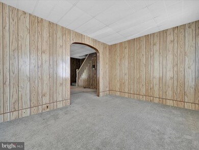 920 E Chestnut St, Shamokin, PA 17872 - photo 7