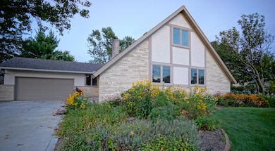 5560 Millington Rd, Columbus, OH 43235 - photo 4