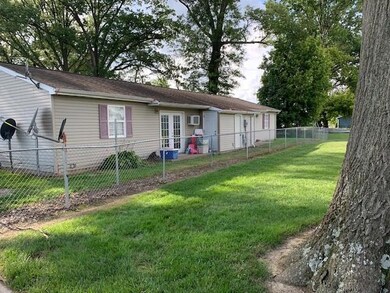 20 W Miner Ave, Linton, IN 47441 - photo 4