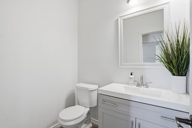 832 N Atkerson Ln, Euless, TX 76040 - photo 6