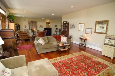 MeetingHouse-great room