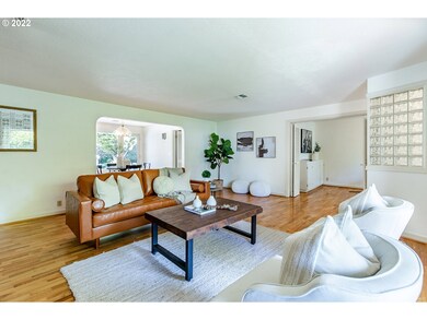 955 Lariat Dr, Eugene, OR 97401 - photo 7