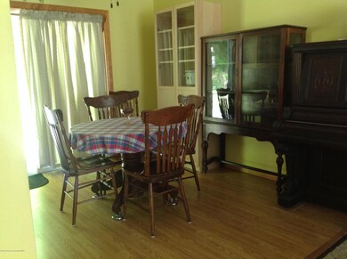 818 Lower Mill City Rd, Dalton, PA 18414 - photo 7