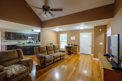 1506 Highway 130 E, Shelbyville, TN 37160 - photo 7