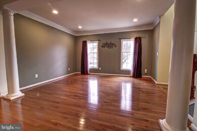 42654 Nations St, Chantilly, VA 20152 - photo 5