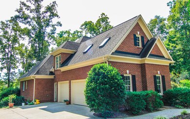 Three Car Garage
