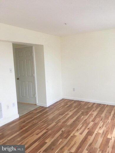 1628 Willowwood Ct, Hyattsville, MD 20785 - photo 7