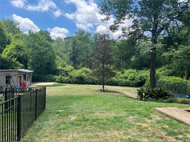 2529 S Edgewater Dr, Fayetteville, NC 28303 - photo 3